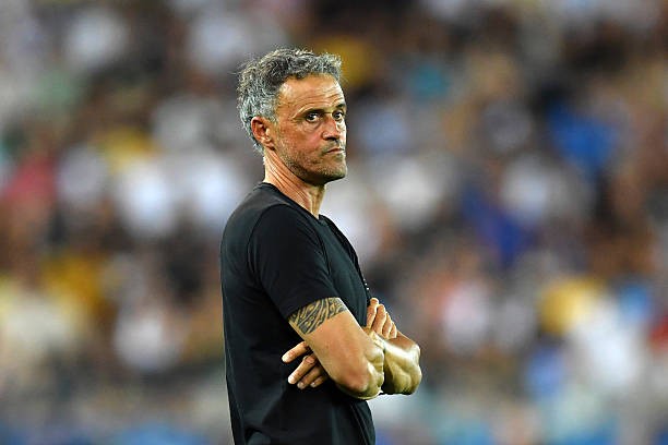 باريس سان جيرمان يُعيد ترتيب هجومه بعد إصابة دوي وديمبيلي