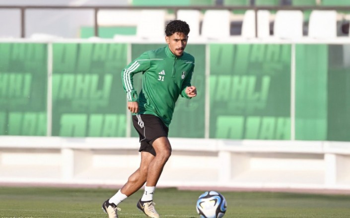 الشباب يتحرك لاستعارة سعد بالعبيد من الأهلي